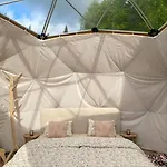 Dome Glamping With Shared Bathroom Luxusní stan *