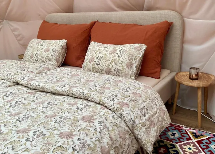 Dome Glamping With Shared Bathroom אוהל מפואר *